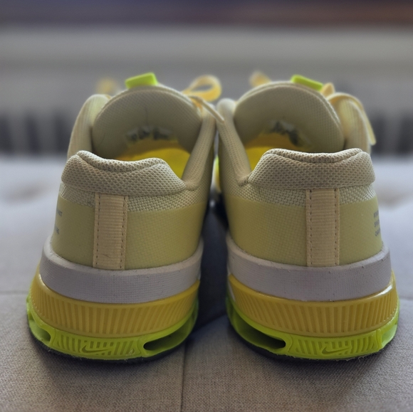 Nike Metcon 8 Training Shoes Womens Size 7.5 Neon Yellow CrossFit Gym Sneakers - Picture 9 of 11